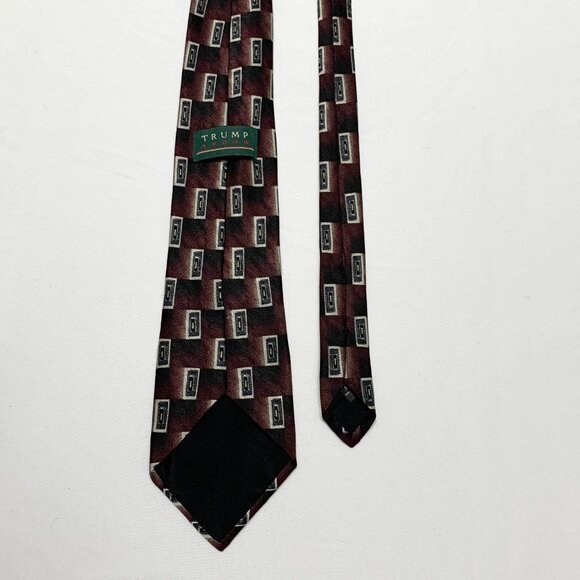 Trump Arrow 100% Silk Tie Red Black White Geometric Square Cassette Tape Pattern - Picture 2 of 6